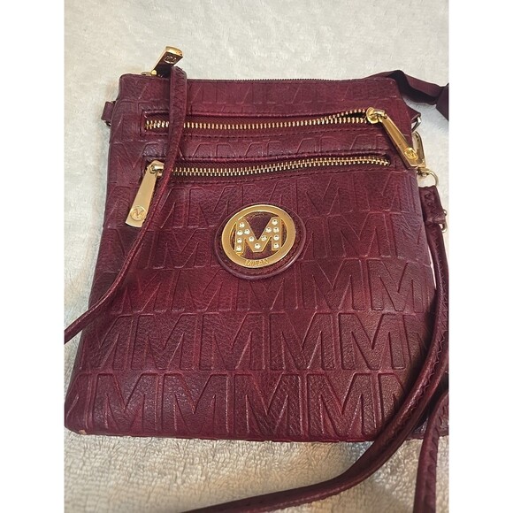 Mia K Farrow Collection MFK Red Vegan Leather  Crossbody Purse w/ Gold Hardware - Picture 2 of 6